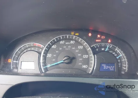 2014 Toyota Camry Xle z USA, uszkodzony, nr VIN 4T1BF1FK0EU357194